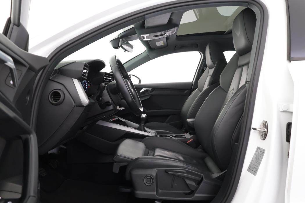 AUDI A3 2024