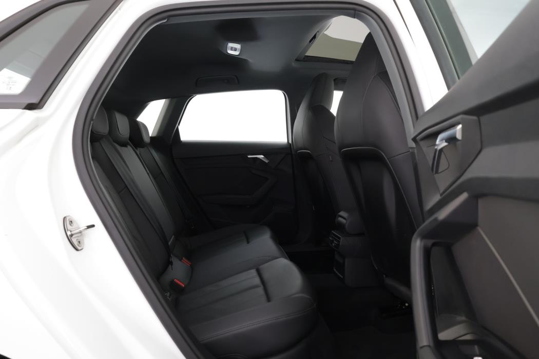 AUDI A3 2024