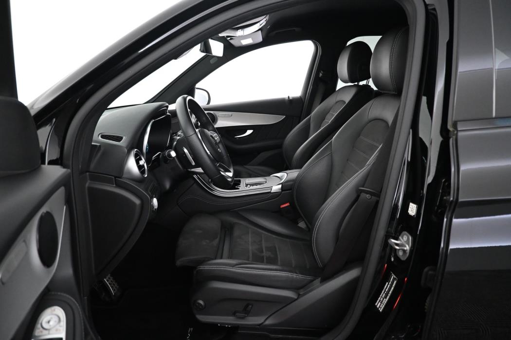 MERCEDES-BENZ GLC 2021