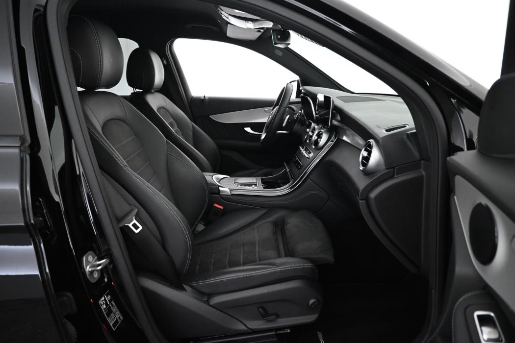 MERCEDES-BENZ GLC 2021