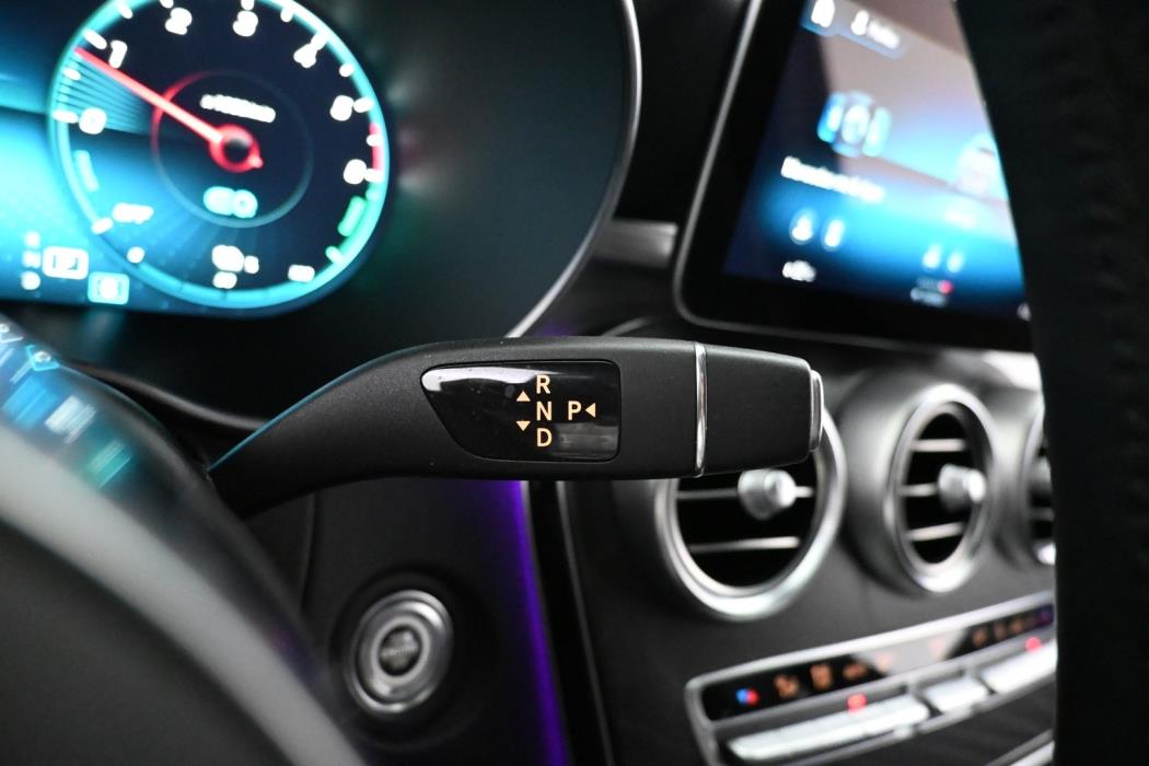 MERCEDES-BENZ GLC 2021