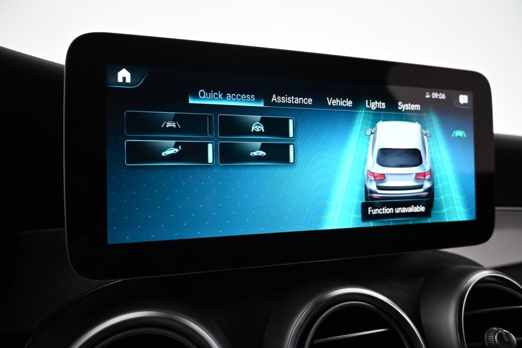 MERCEDES-BENZ GLC 2021