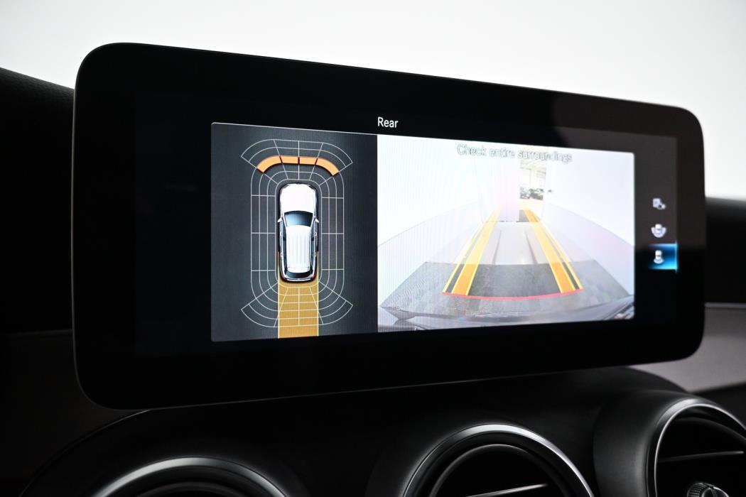 MERCEDES-BENZ GLC 2021