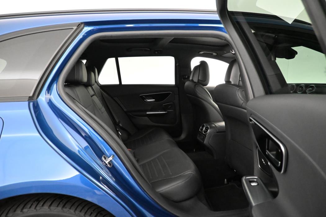 MERCEDES-BENZ C 2023