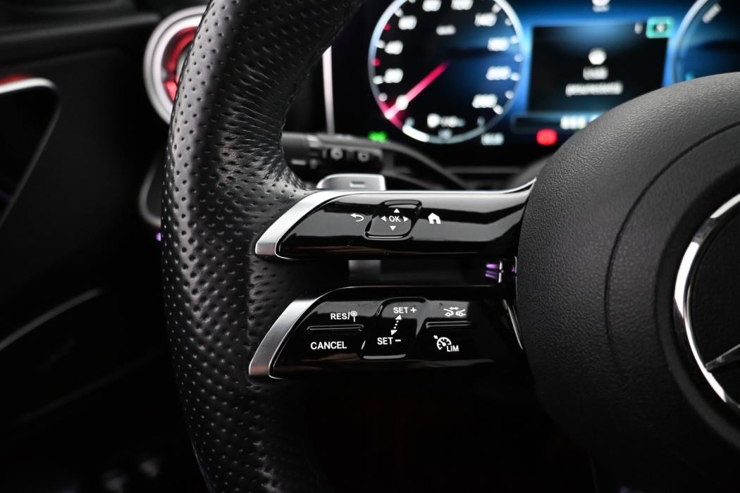 MERCEDES-BENZ C 2023