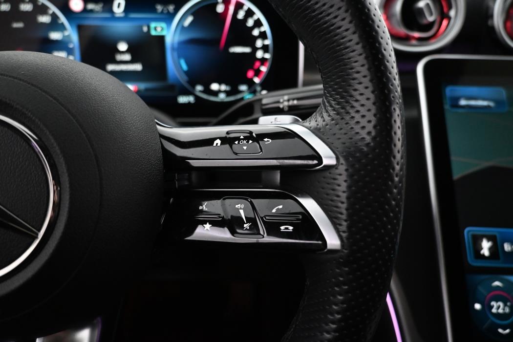 MERCEDES-BENZ C 2023