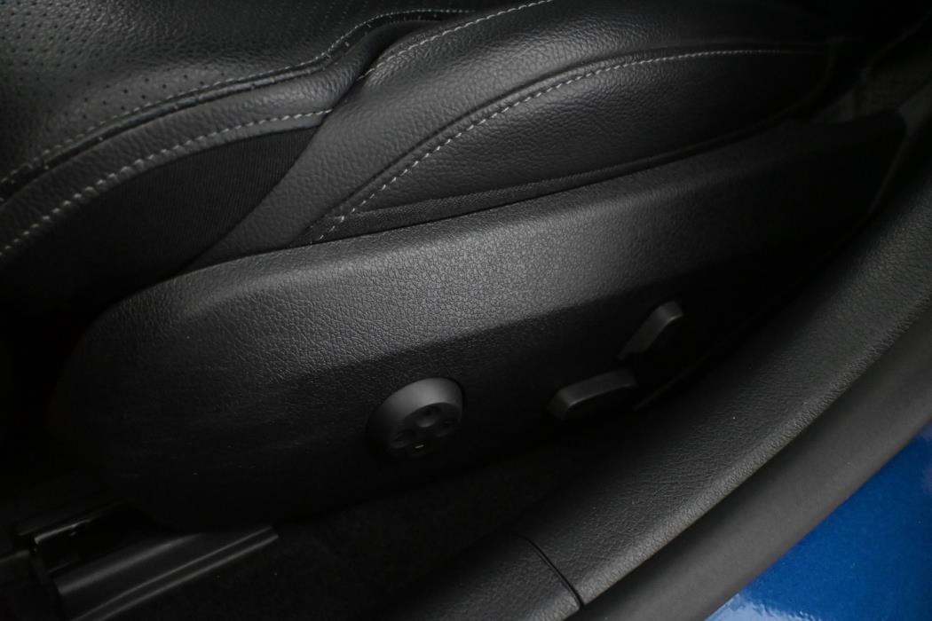 MERCEDES-BENZ C 2023