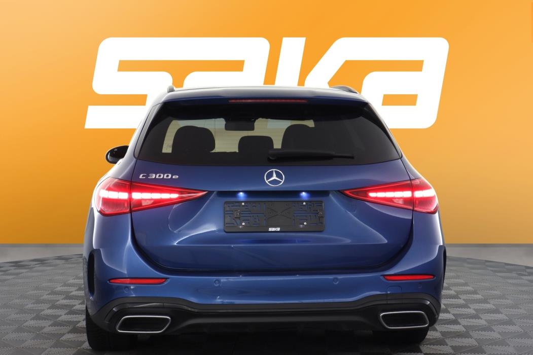 MERCEDES-BENZ C 2023