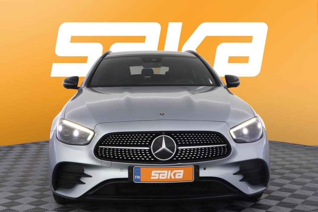 MERCEDES-BENZ E 2021