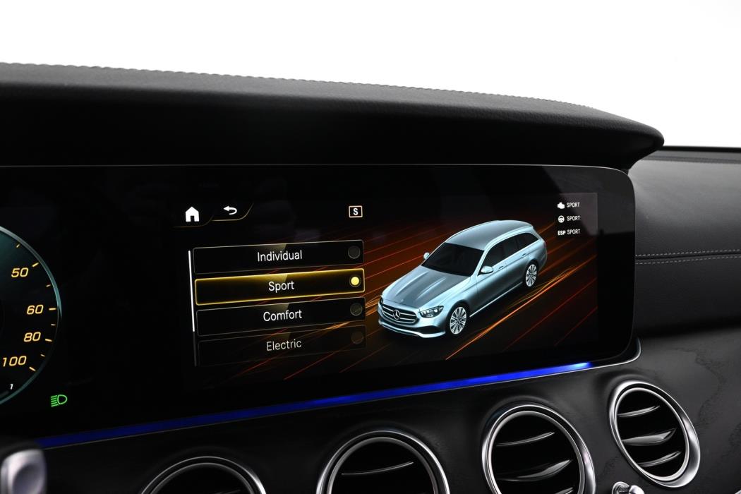 MERCEDES-BENZ E 2021