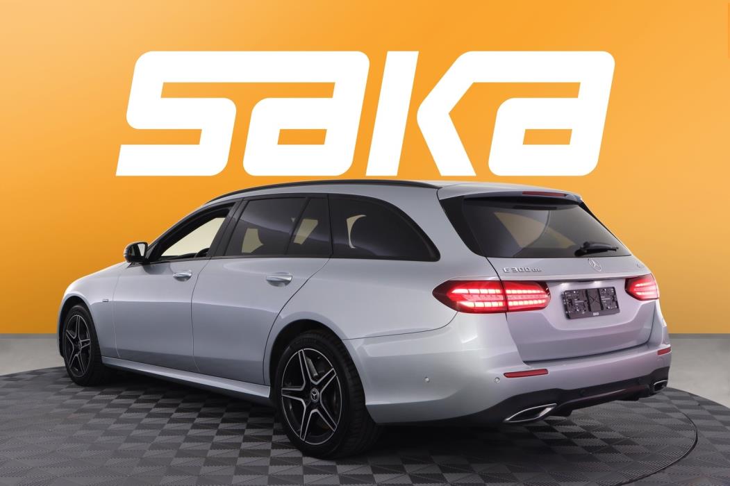 MERCEDES-BENZ E 2021