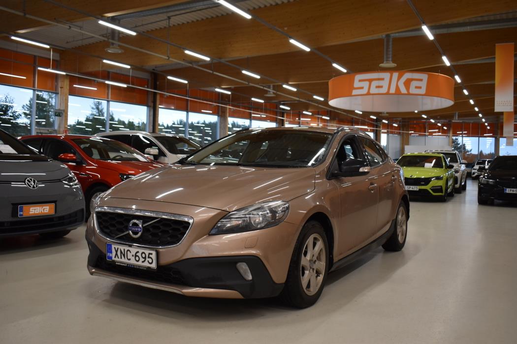 VOLVO V40 Cross Country 2013