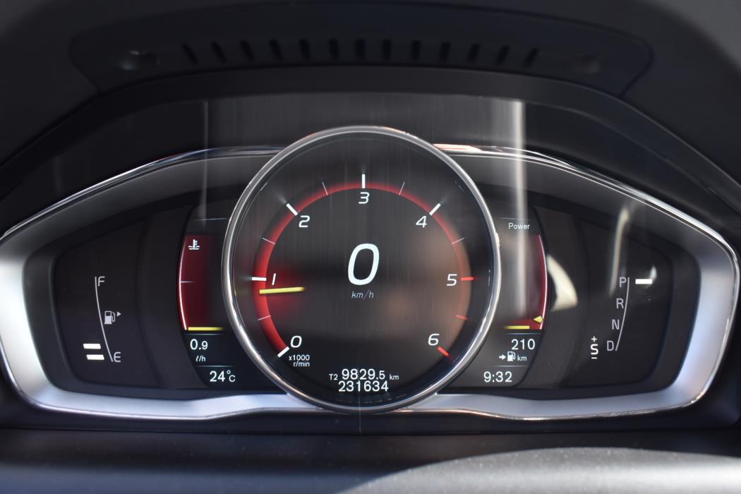 VOLVO XC60 2015