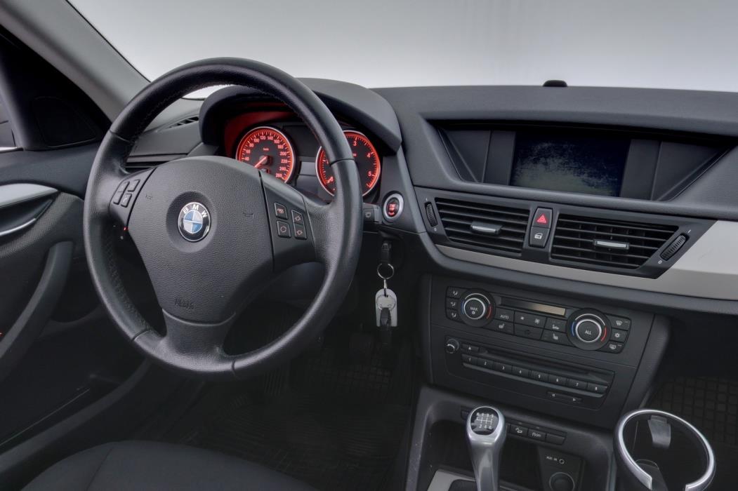 BMW X1 2012