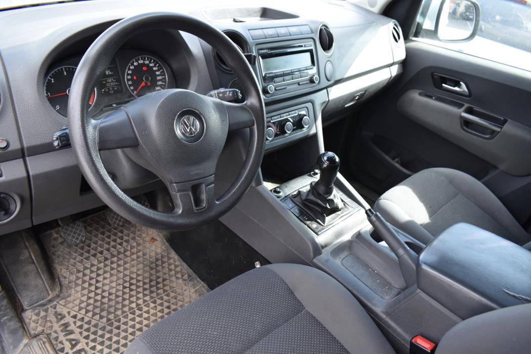 VOLKSWAGEN Amarok 2011