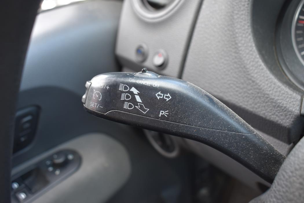 VOLKSWAGEN Amarok 2011