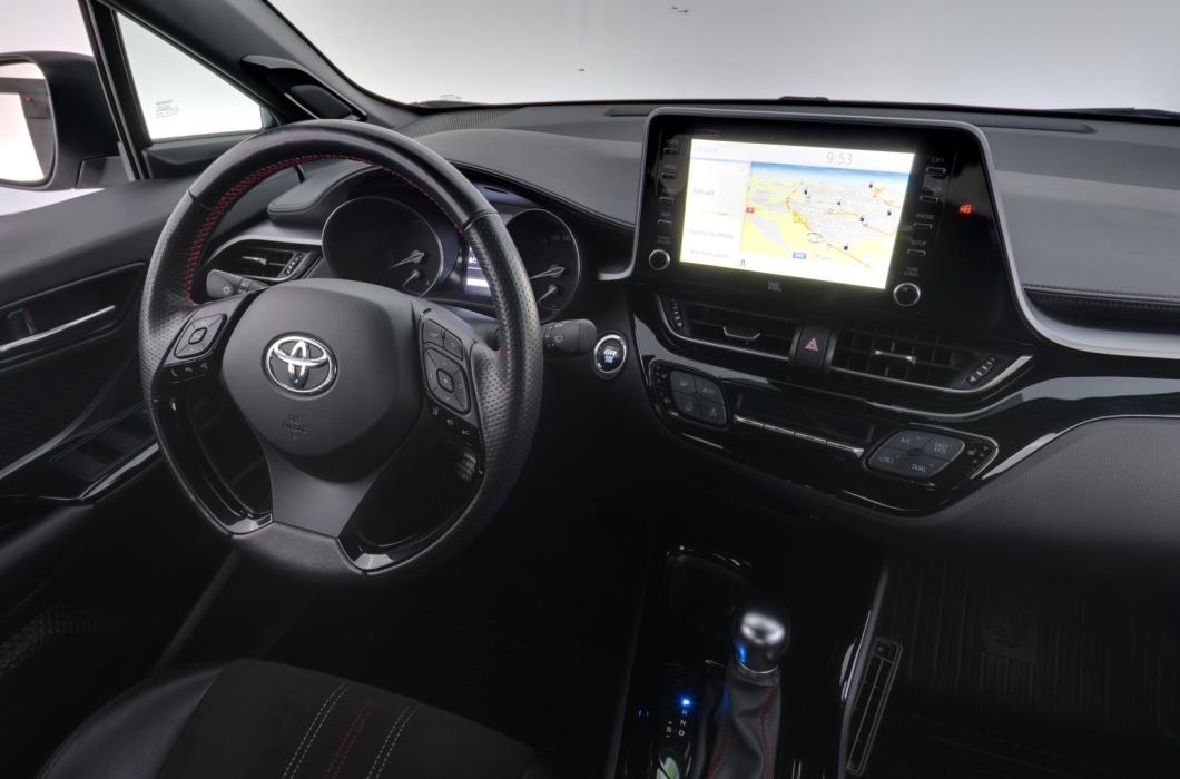 TOYOTA C-HR 2021