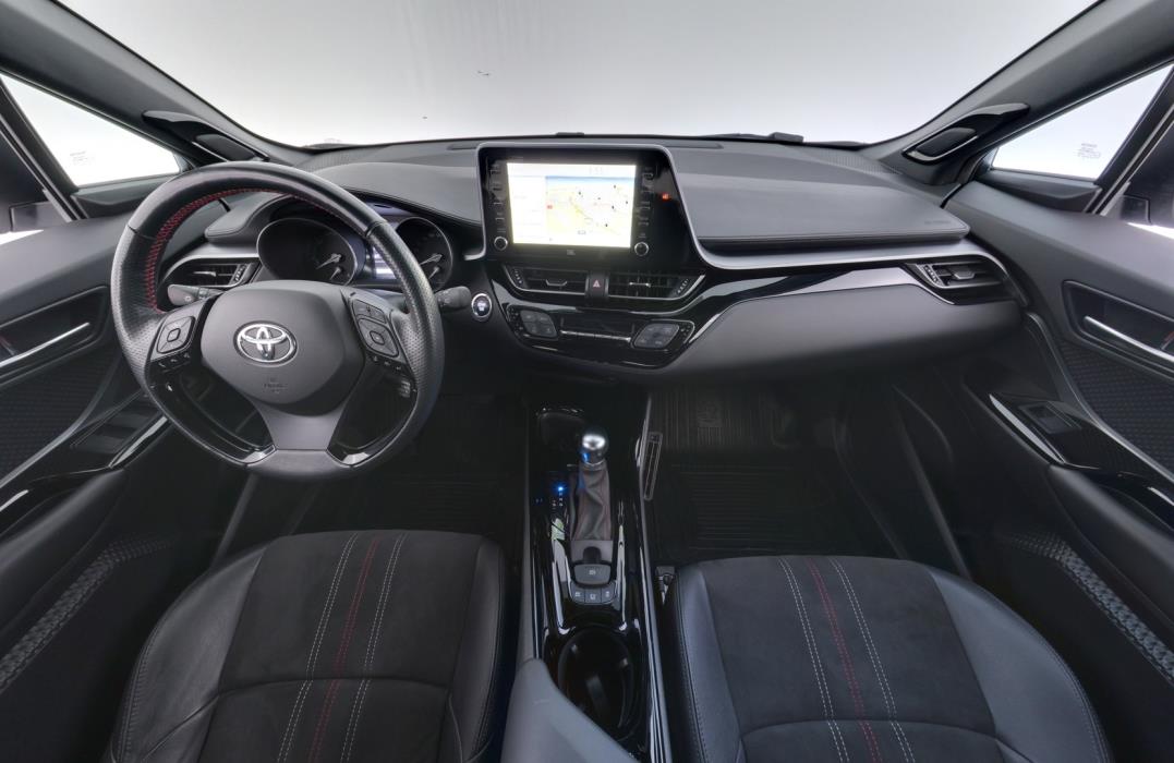 TOYOTA C-HR 2021