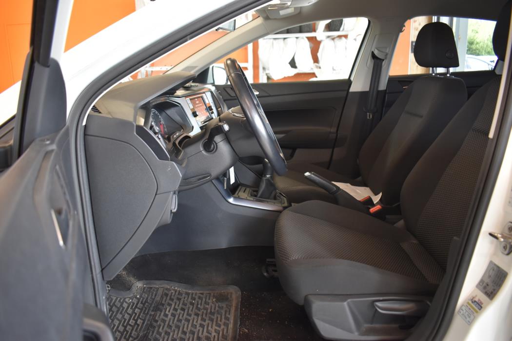 VOLKSWAGEN Polo 2021