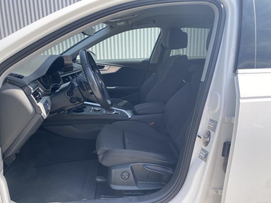 AUDI A4 2018