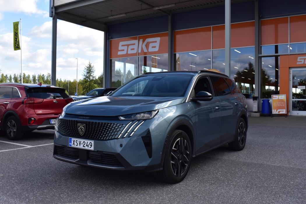 PEUGEOT 5008 2025