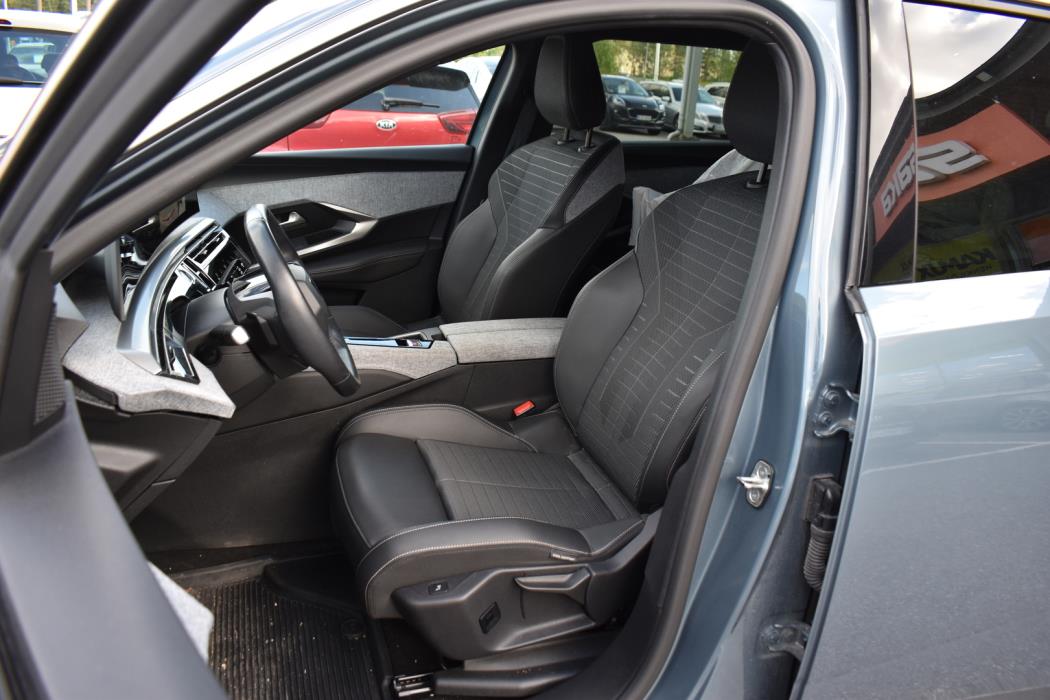 PEUGEOT 5008 2025