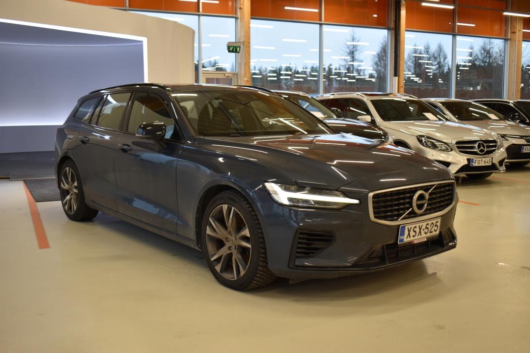 VOLVO V60 2020