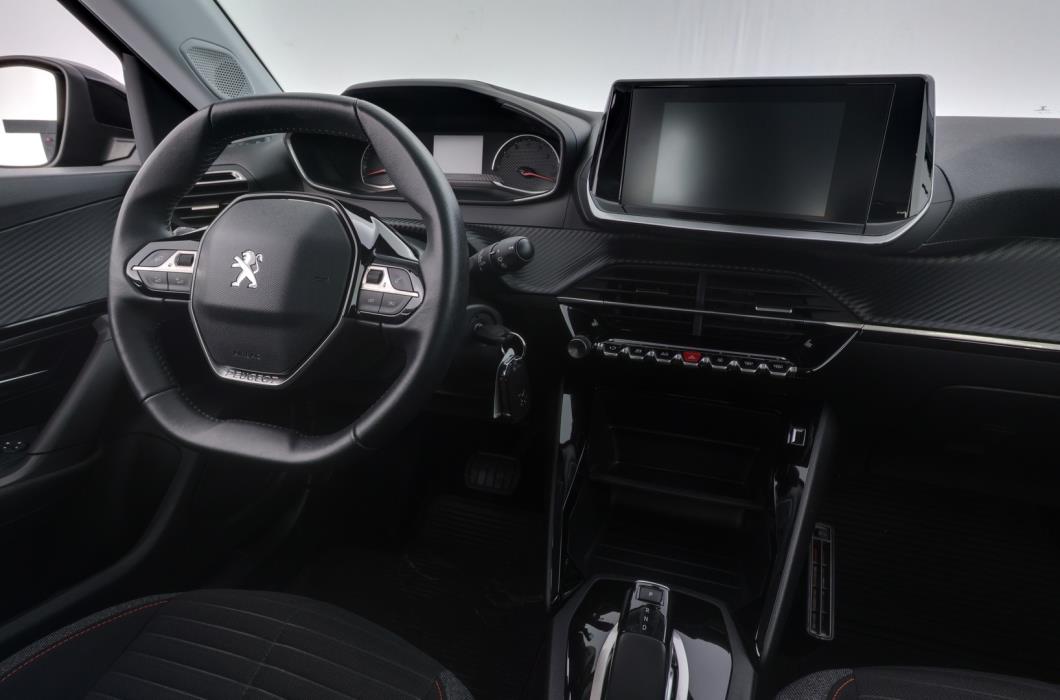 PEUGEOT 2008 2021
