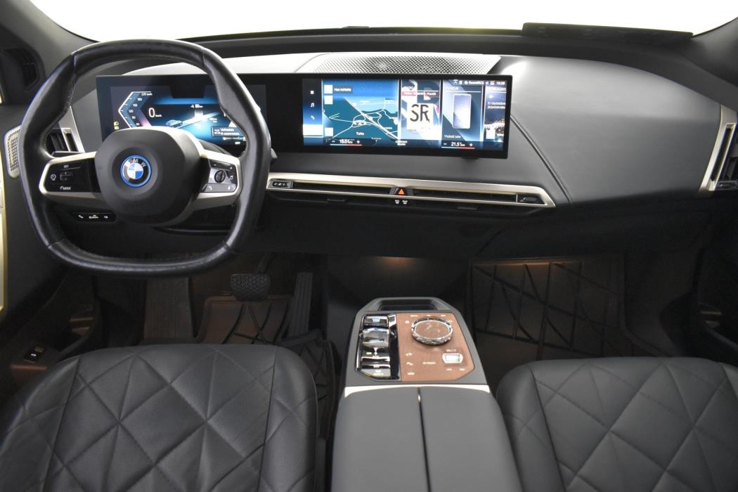 BMW iX 2022