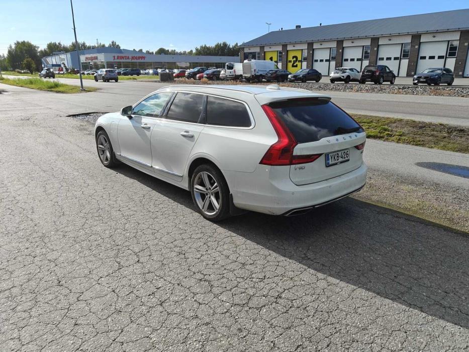 VOLVO V90 2019