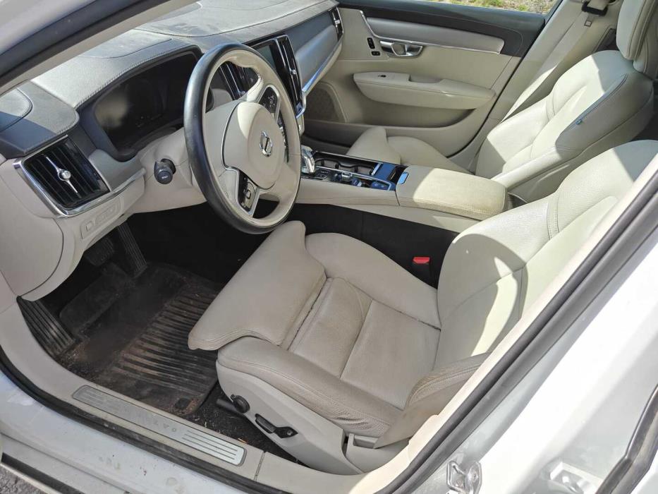 VOLVO V90 2019