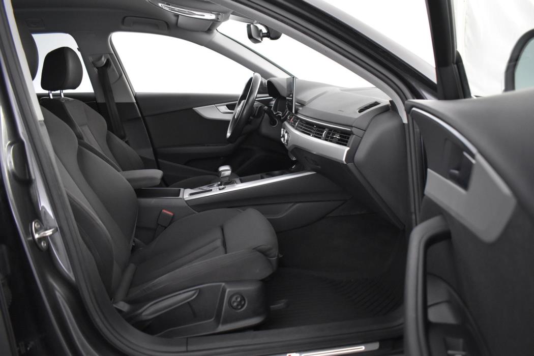 AUDI A4 2020
