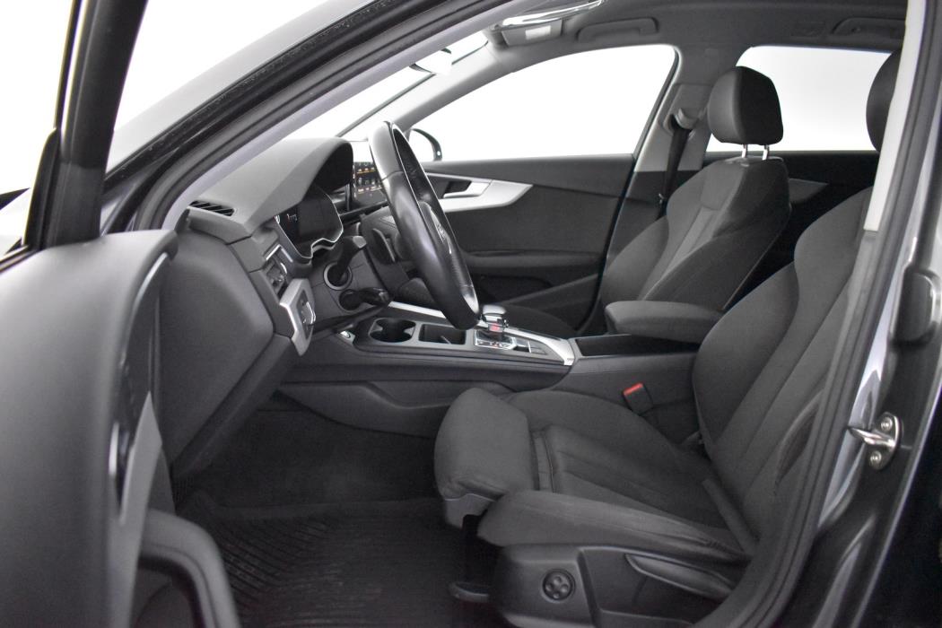 AUDI A4 2020