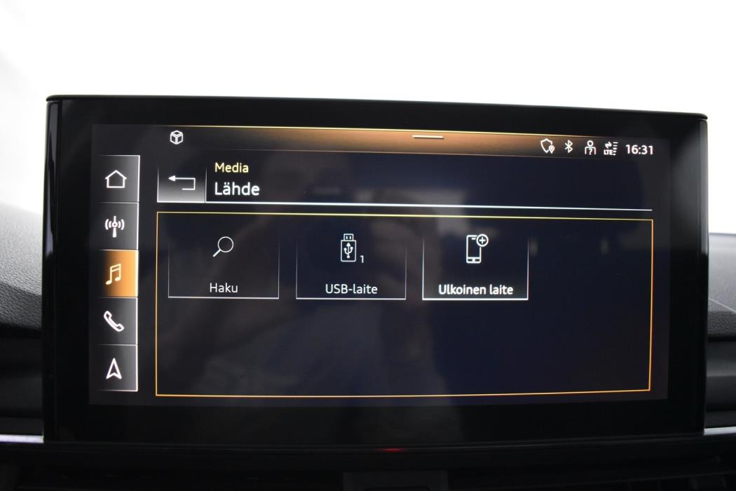 AUDI A4 2020