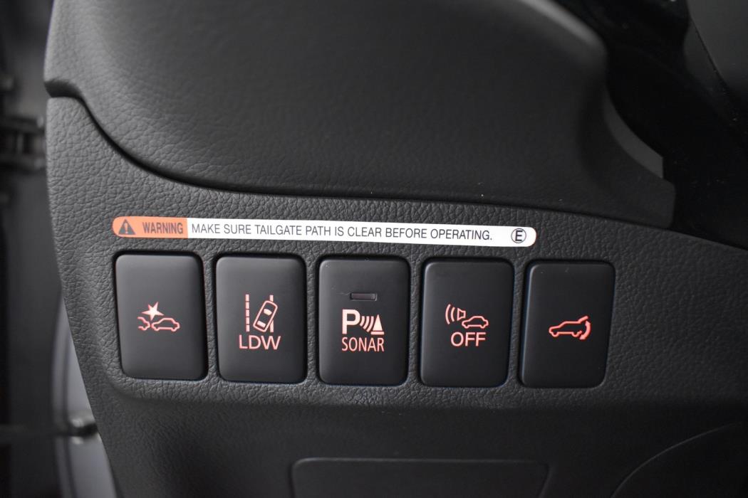 MITSUBISHI Outlander PHEV 2016