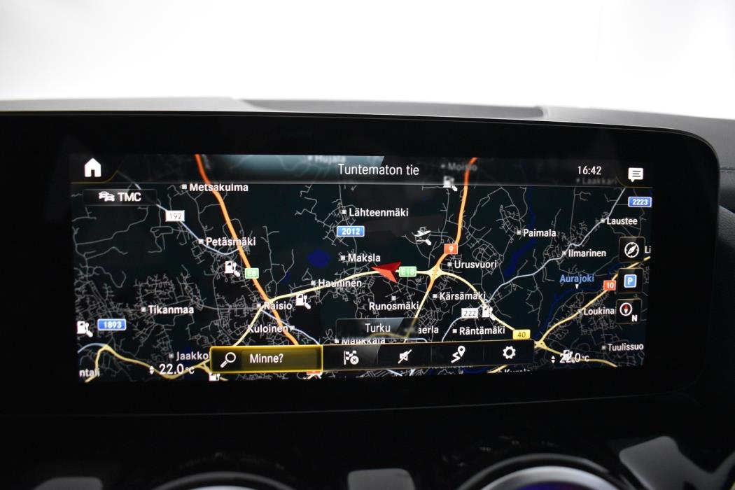MERCEDES-BENZ GLA 2023