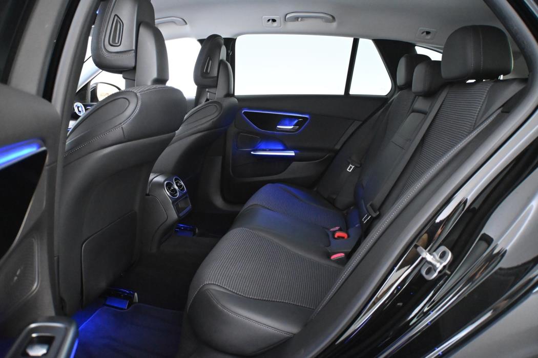 MERCEDES-BENZ C 2023