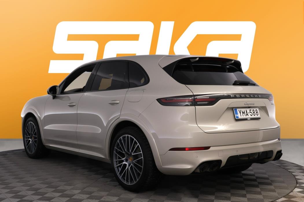 PORSCHE Cayenne 2023