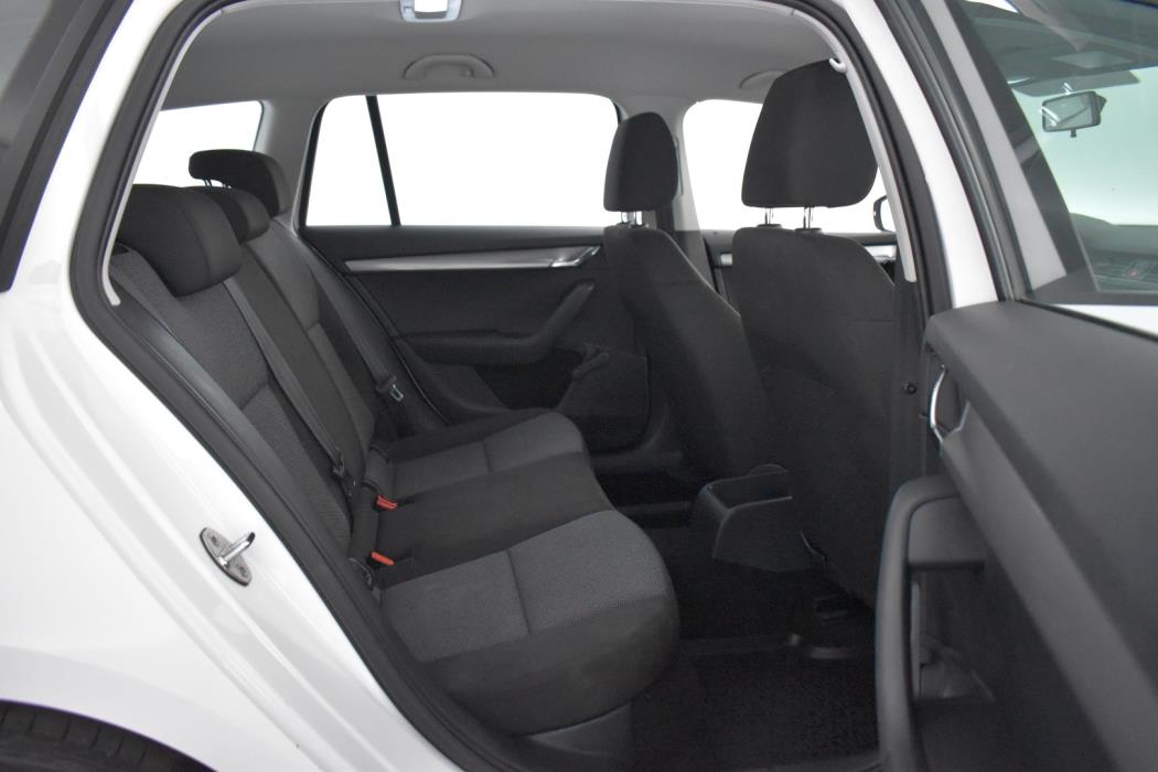 SKODA Octavia 2014