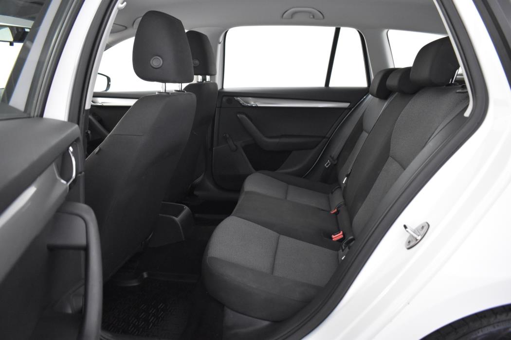 SKODA Octavia 2014