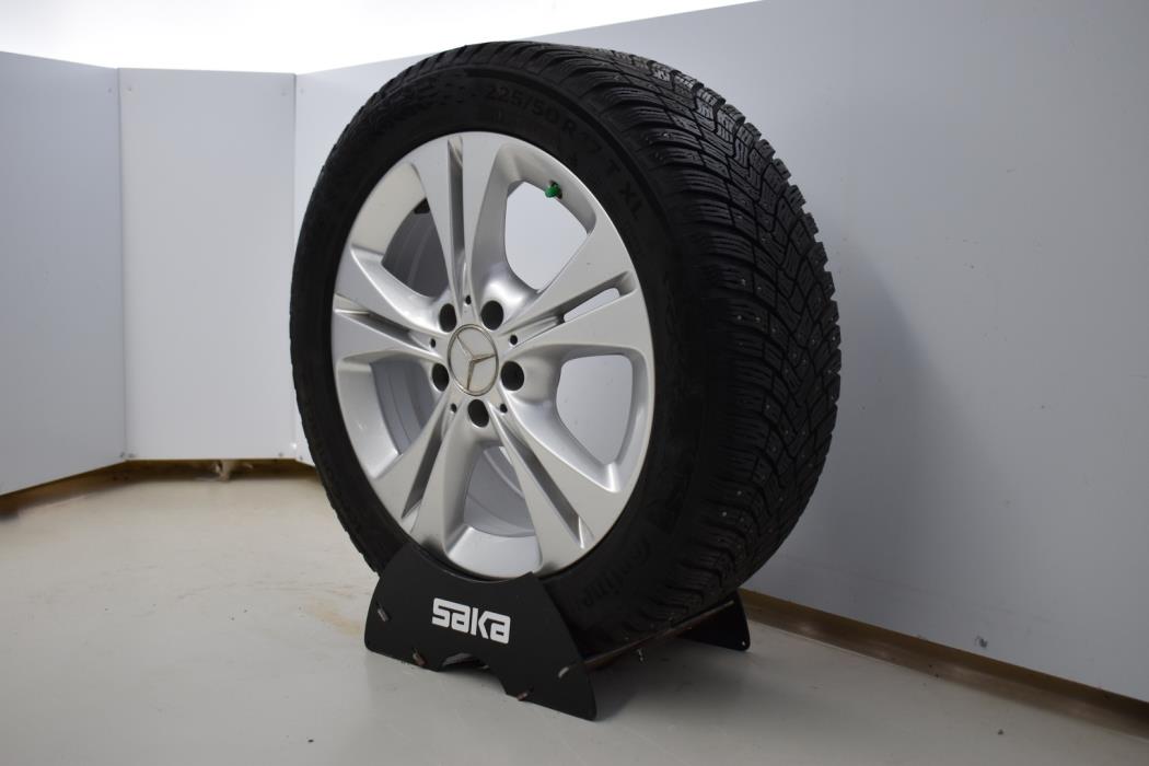 MERCEDES-BENZ C 2020