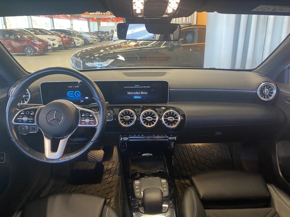 MERCEDES-BENZ A 2020