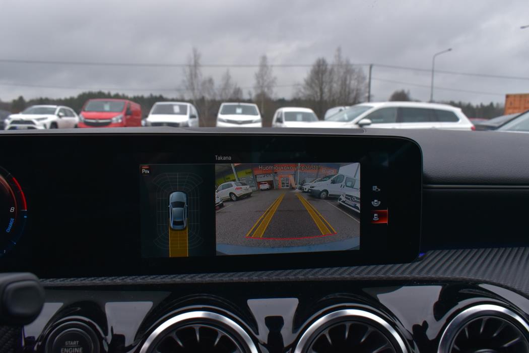 MERCEDES-BENZ A 2021