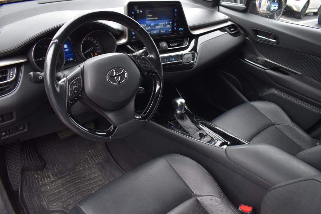 TOYOTA C-HR 2018