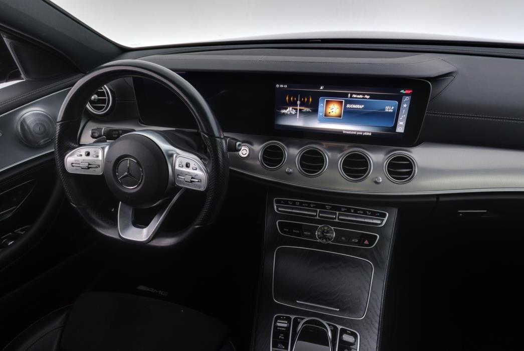 MERCEDES-BENZ E 2020