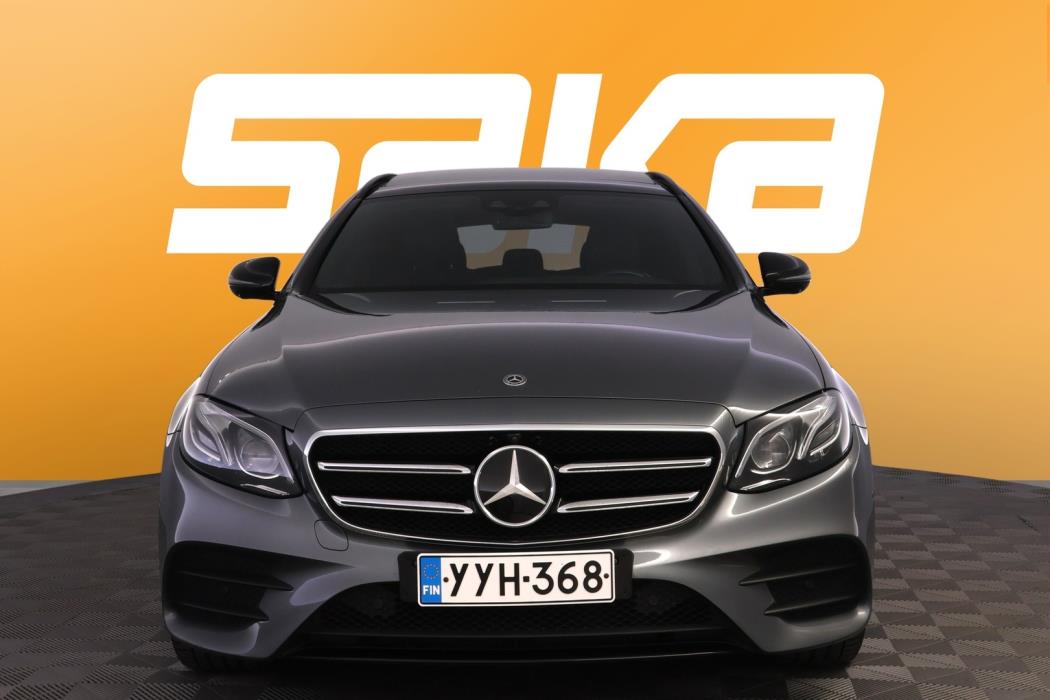 MERCEDES-BENZ E 2020