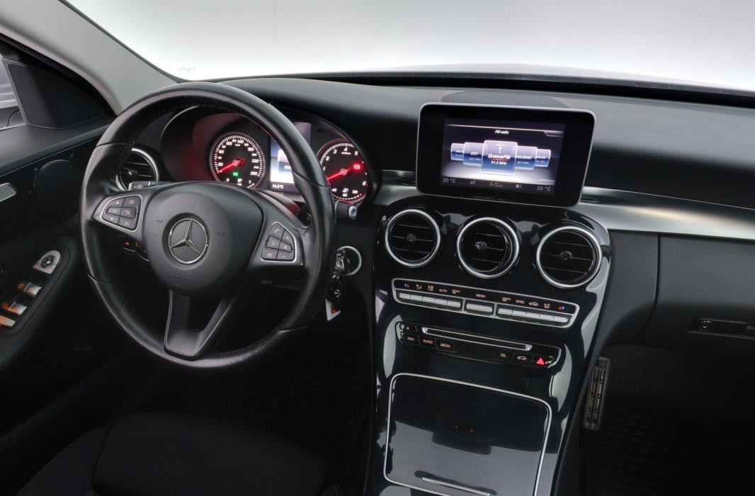 MERCEDES-BENZ C 2016