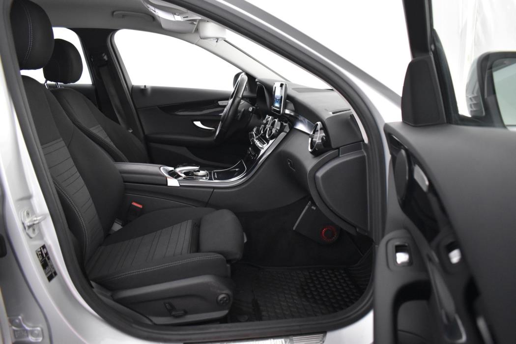MERCEDES-BENZ C 2016