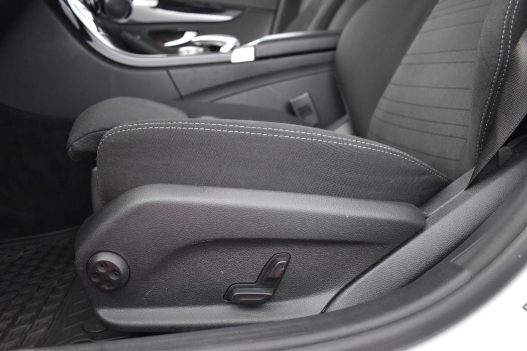 MERCEDES-BENZ C 2016
