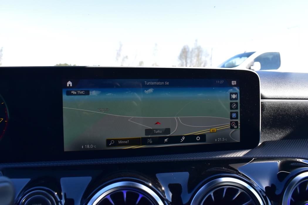 MERCEDES-BENZ A 2018